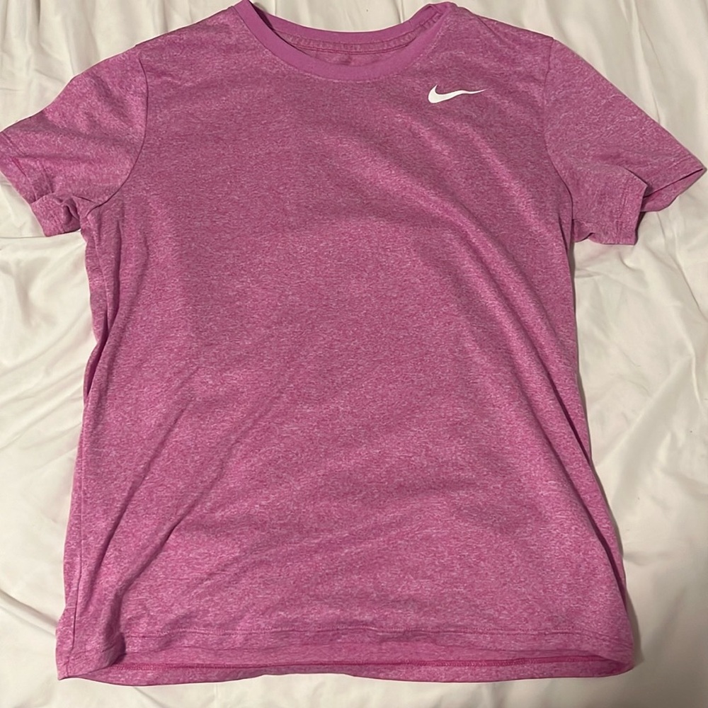 Nike dri fit in pink - Picture 1 of 3